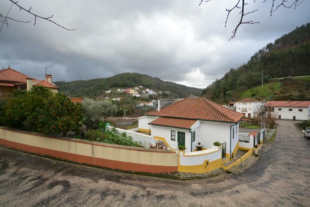 Casa Ferreira Hotel Góis Buitenkant foto